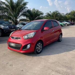 Kia Morning à vendre à Brazzaville – Citadine 3 cylindres, Intérieur cuir